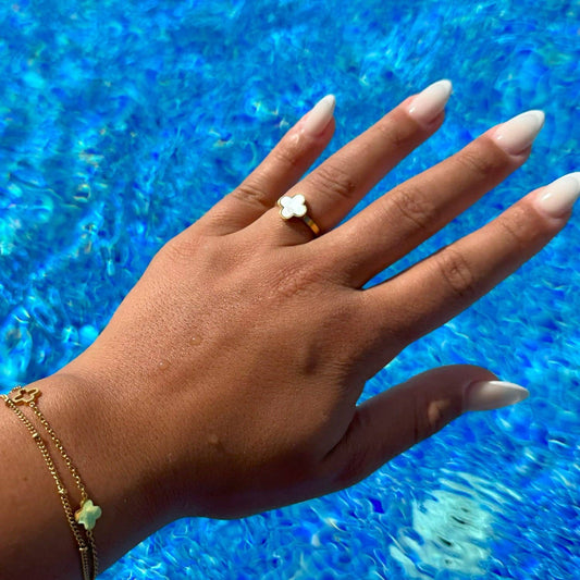 Daisy Clover Ring
