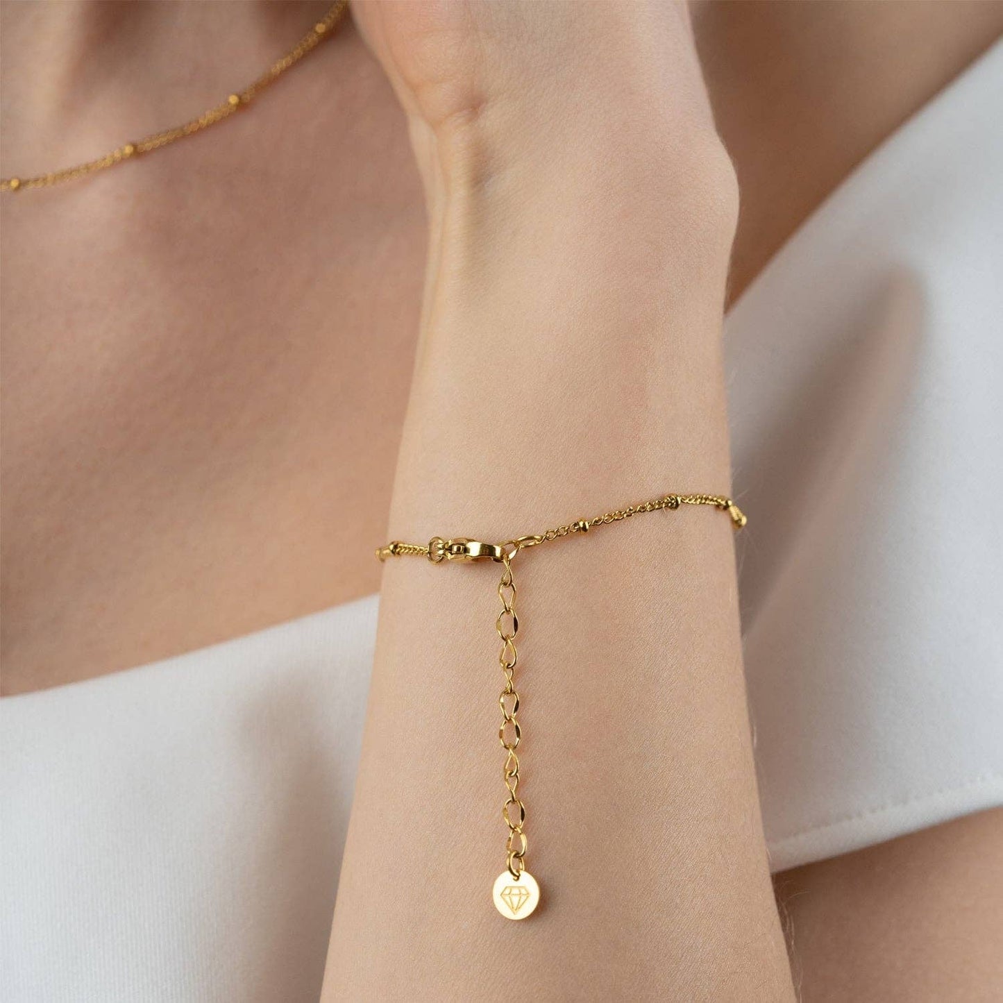 Minimal Dot Bracelet – Gold