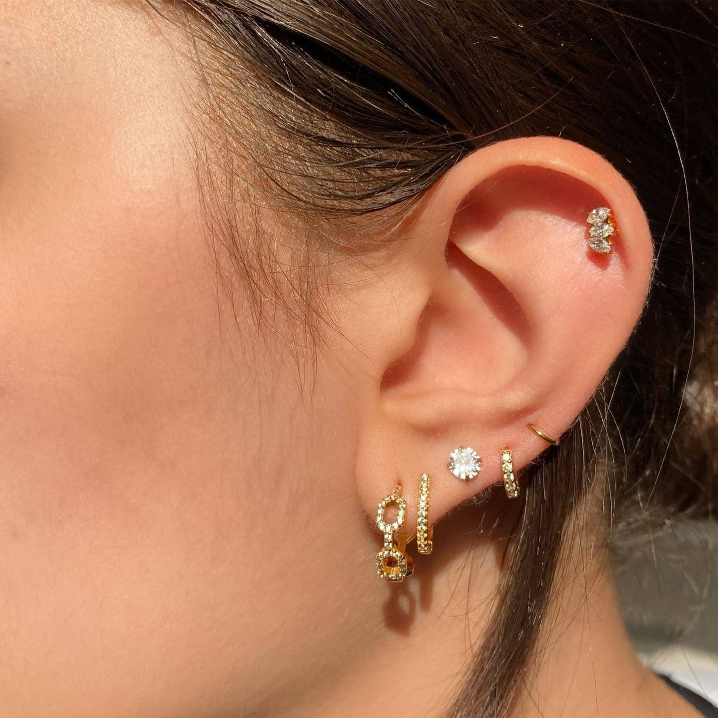 Crystal Stud Earrings – Gold