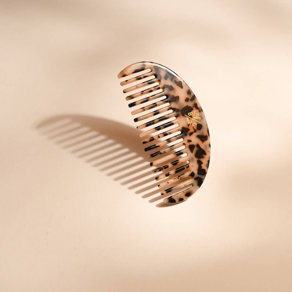 🖤 Tortoise Hair Comb